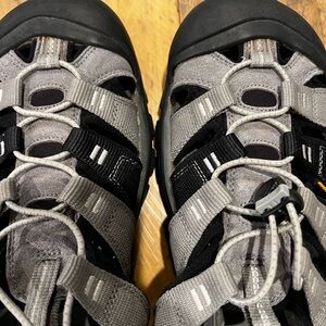 KEEN Men’s Outdoor Sandals | Size 10.5 | Hiking / Water Shoes Newport  H2 GUC
